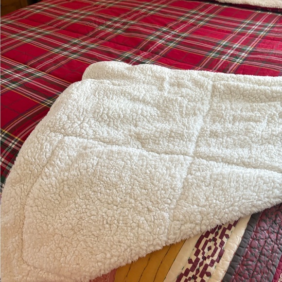 Pottery Barn Stewart Red Plaid Comforter and Shams with Shearling Backing. - Picture 3 of 9